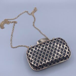 Black Rose Gold Clam Shell Crossbody Bag Chain Strap Black White Stripe Lined